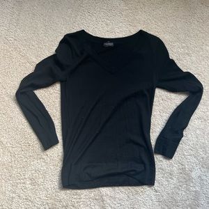 Club Monaco Italian Wool Black V Neck Sweater Size XS Perfect Condition